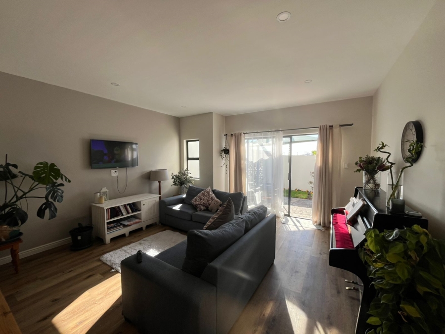 4 Bedroom Property for Sale in Sandown Western Cape